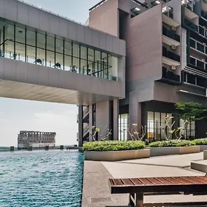 4* Aparthotel Imperio Seafront By Perfect Host